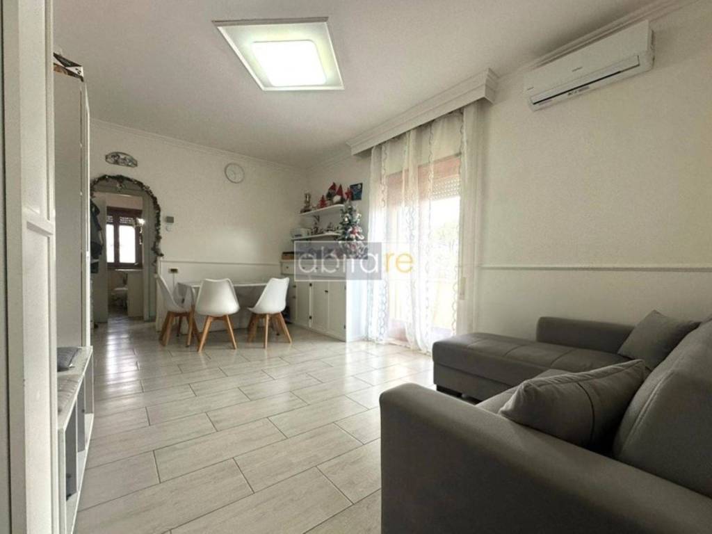 appartamento in vendita ad Anzio in zona Anzio Colonia