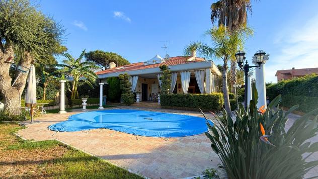 casa indipendente in vendita ad Anzio in zona Mare