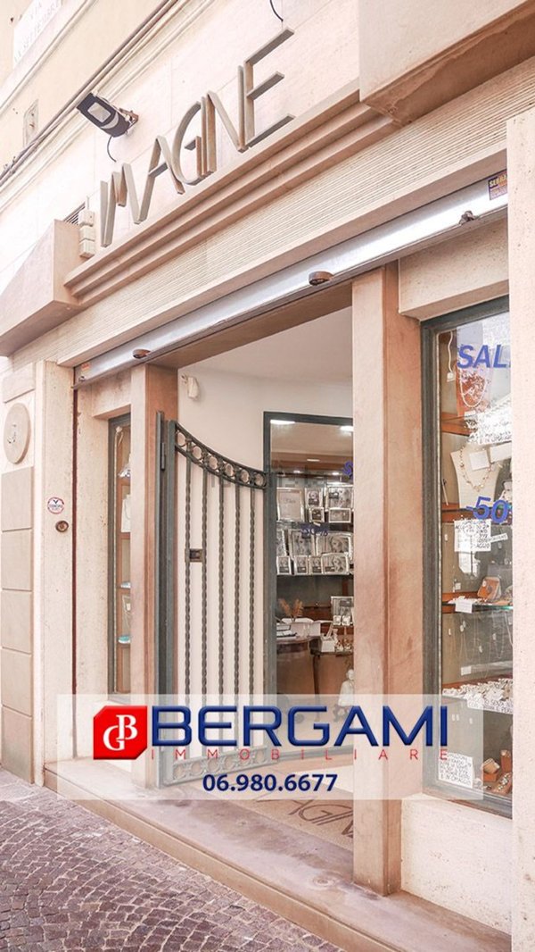 casa indipendente in vendita ad Anzio