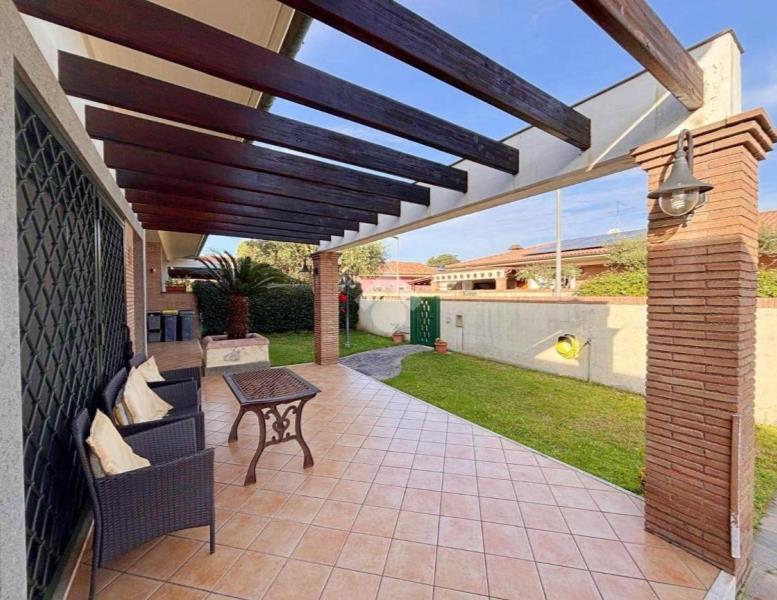 casa indipendente in vendita ad Anzio in zona Marechiaro