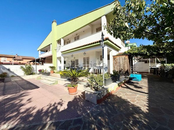 casa indipendente in vendita ad Anzio