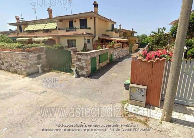 casa indipendente in vendita ad Anzio
