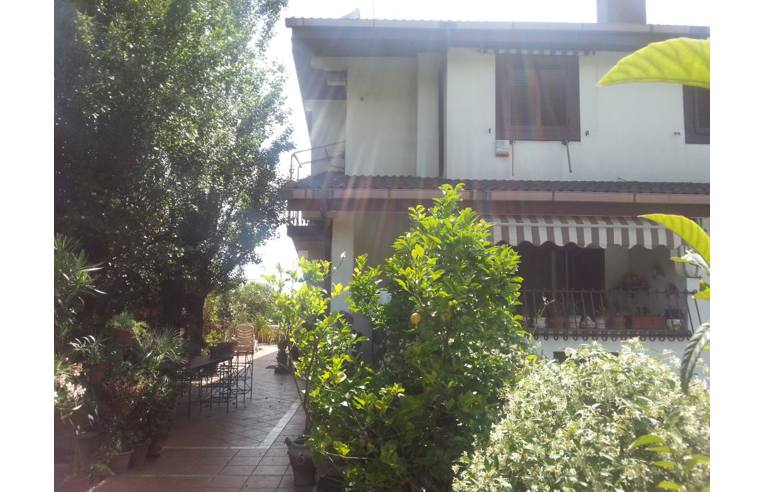 casa indipendente in vendita ad Anzio in zona Mare