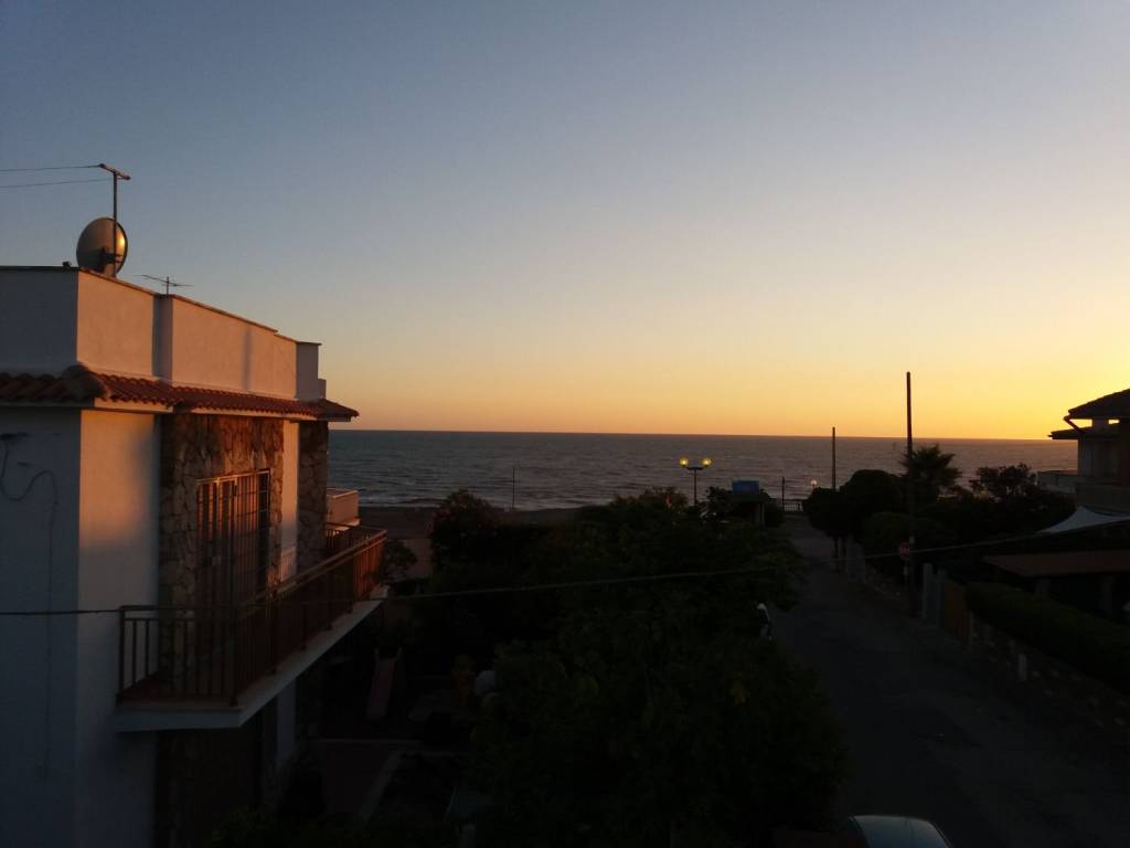 casa indipendente in vendita ad Anzio in zona Lido delle Sirene