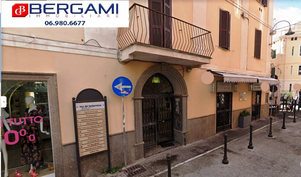 locale di sgombero in vendita ad Anzio