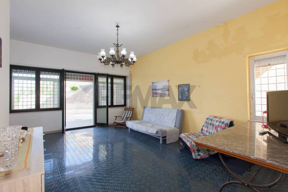 appartamento in vendita ad Anzio in zona Mare