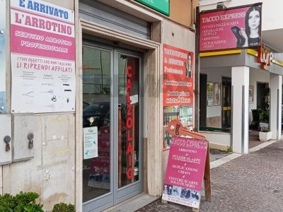 negozio in vendita ad Anzio