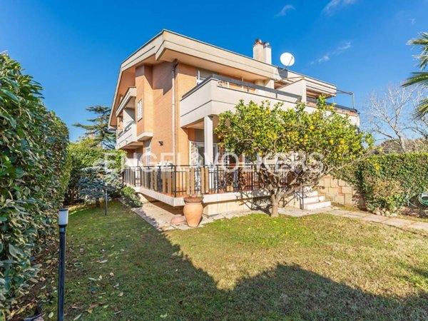 casa indipendente in vendita ad Anzio in zona Mare