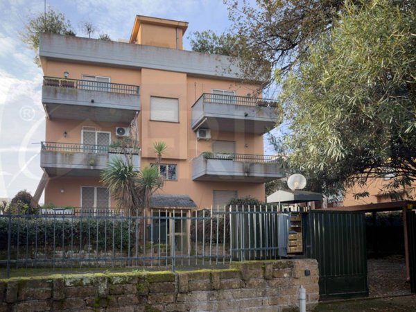 appartamento in vendita ad Anzio in zona Mare