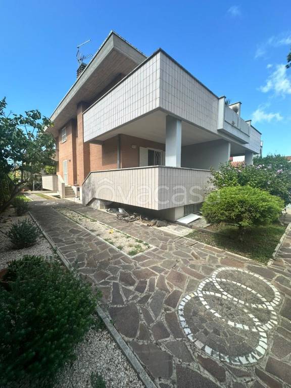 casa indipendente in vendita ad Anzio in zona Mare