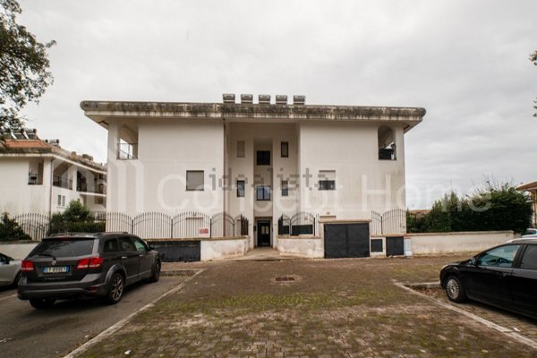 appartamento in vendita ad Anzio in zona Villa Claudia