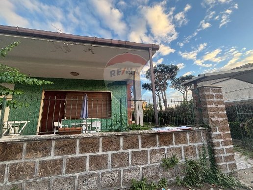 casa indipendente in vendita ad Anzio in zona Villa Claudia