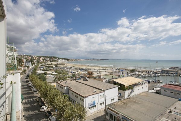 appartamento in vendita ad Anzio in zona Mare