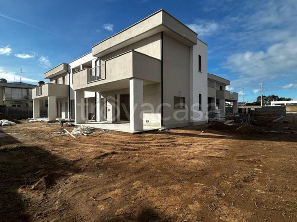 casa indipendente in vendita ad Anzio