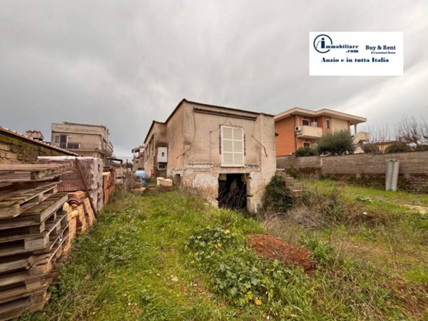 casa indipendente in vendita ad Anzio