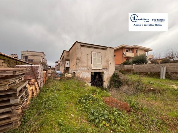 casa indipendente in vendita ad Anzio