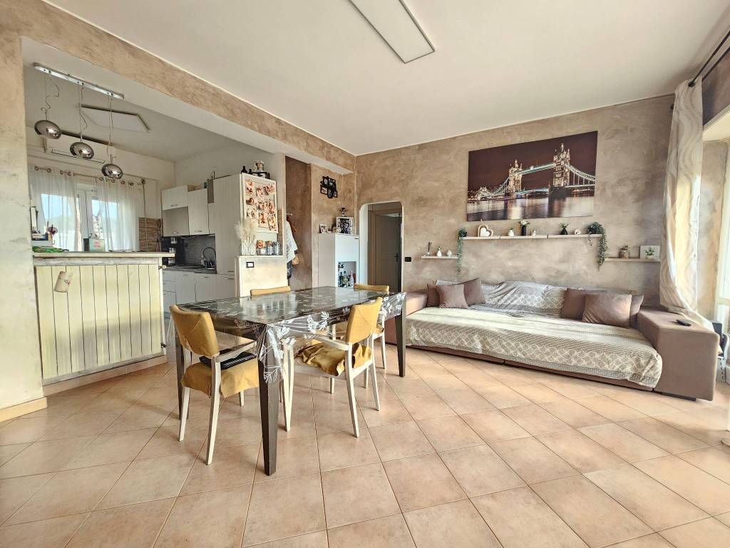 appartamento in vendita ad Anzio in zona Mare