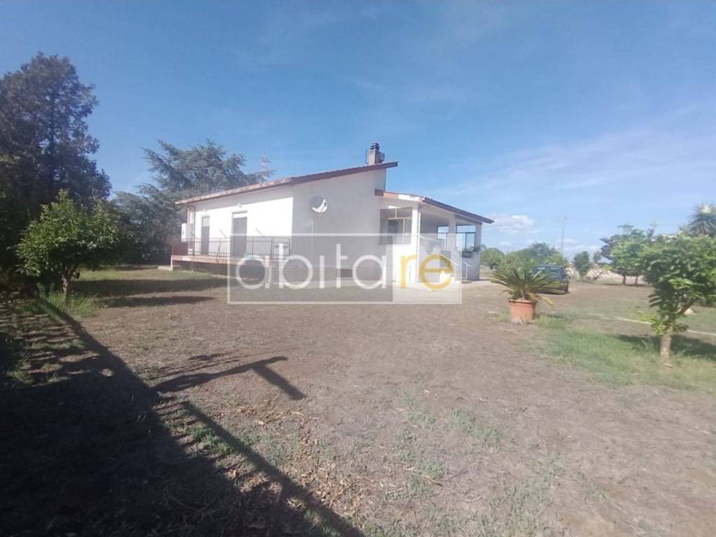 casa indipendente in vendita ad Anzio in zona Lido dei Pini