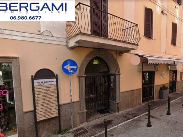 locale di sgombero in vendita ad Anzio