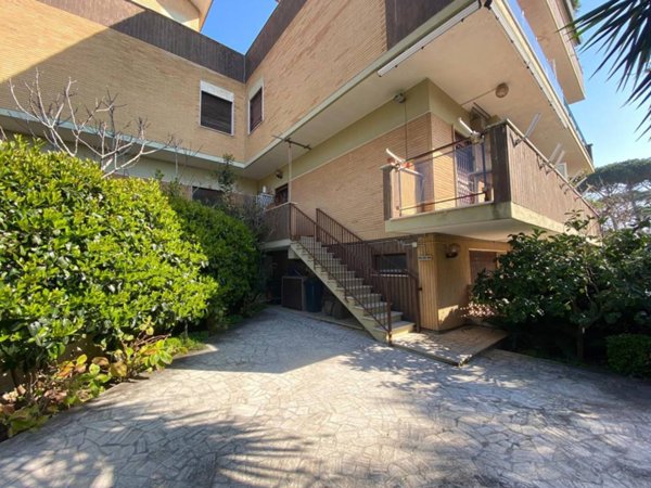 casa indipendente in vendita ad Anzio in zona Mare