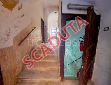 locale commerciale in vendita ad Anzio