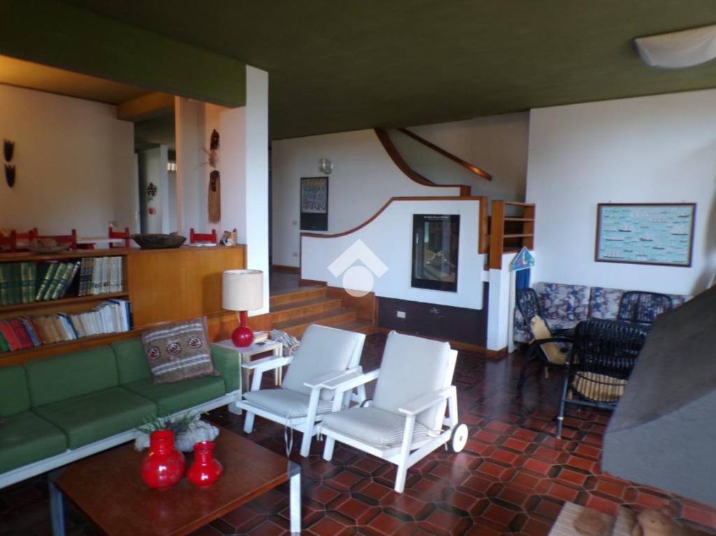 casa indipendente in vendita ad Anzio in zona Mare