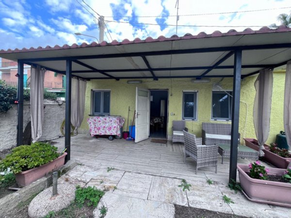 casa indipendente in vendita ad Anzio in zona Mare