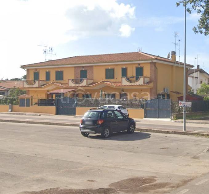 casa indipendente in vendita ad Anzio in zona Villa Claudia