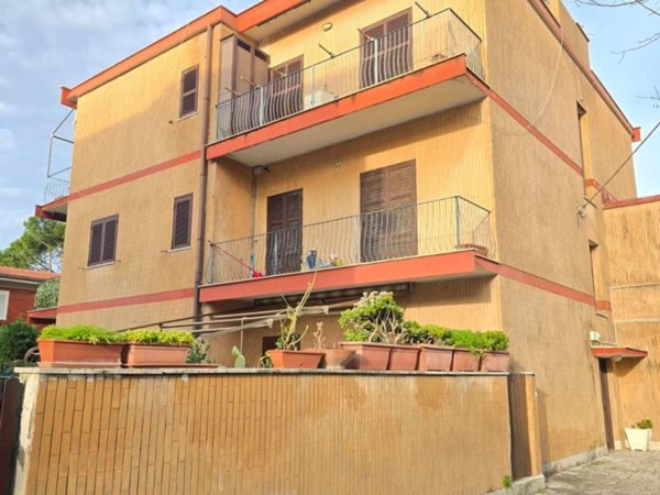 appartamento in vendita ad Anzio in zona Mare