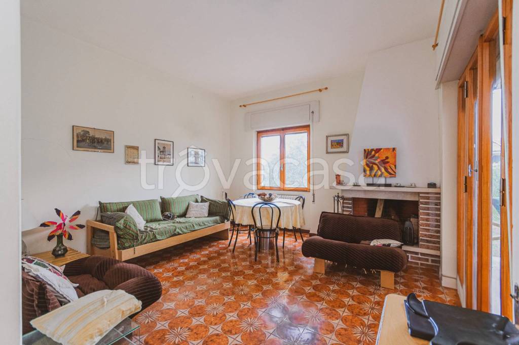 casa indipendente in vendita ad Anzio in zona Stazione