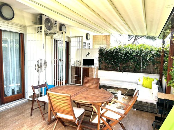 appartamento in vendita ad Anzio in zona Mare