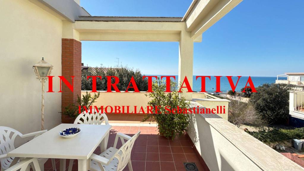 appartamento in vendita ad Anzio in zona Mare