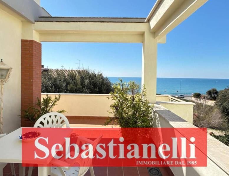 appartamento in vendita ad Anzio in zona Mare