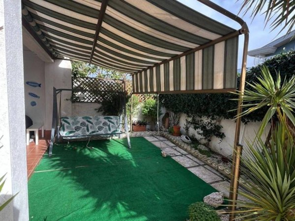 appartamento in vendita ad Anzio in zona Villa Claudia