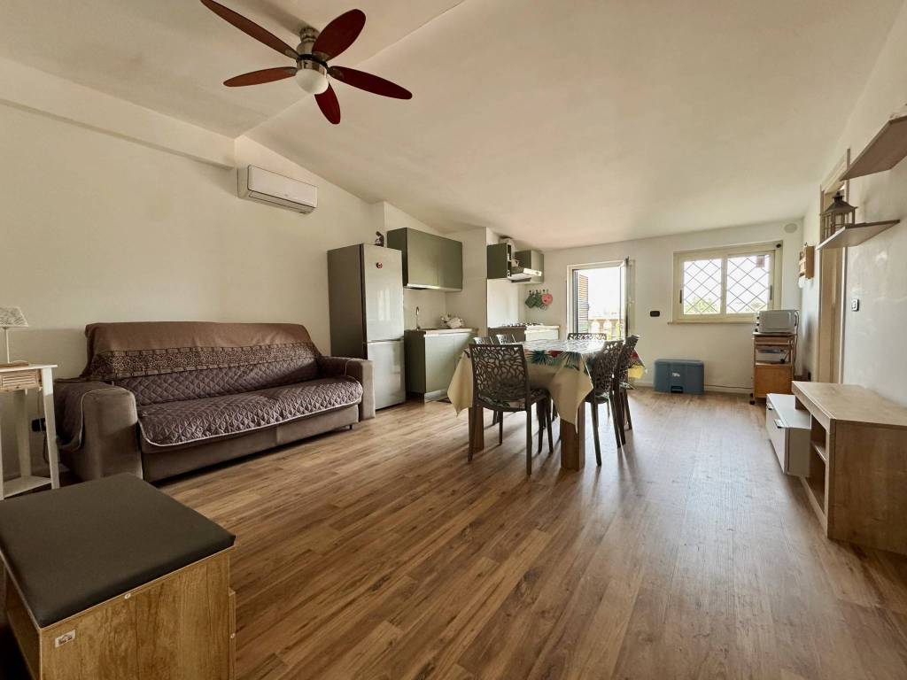 appartamento in vendita ad Anzio in zona Lido dei Pini