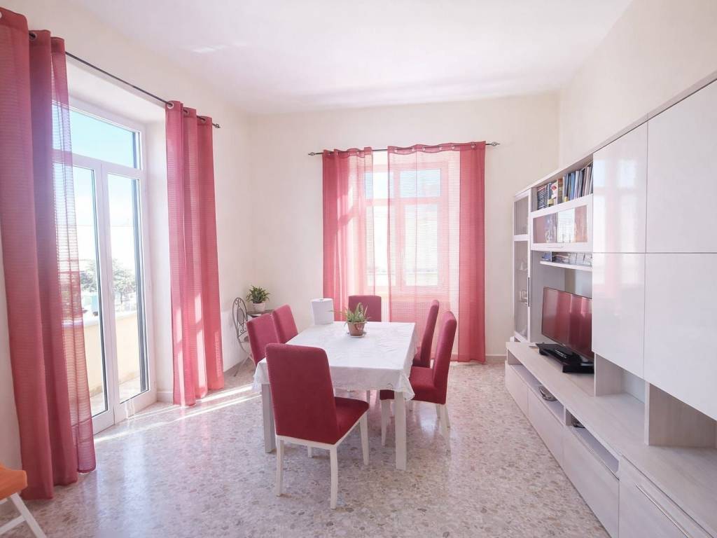 appartamento in vendita ad Anzio in zona Mare
