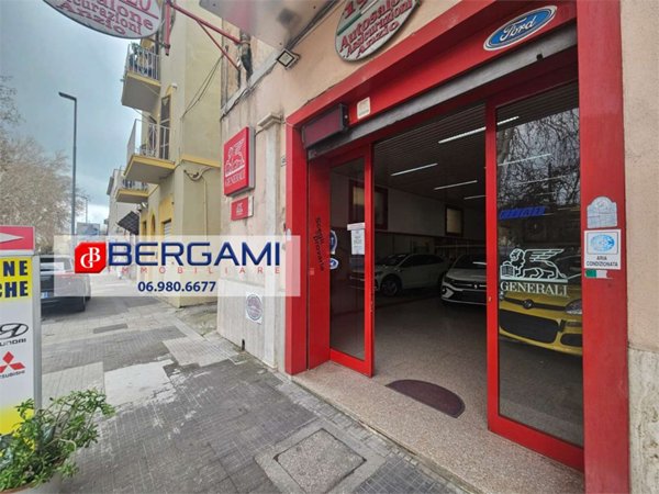 ufficio in vendita ad Anzio in zona Mare