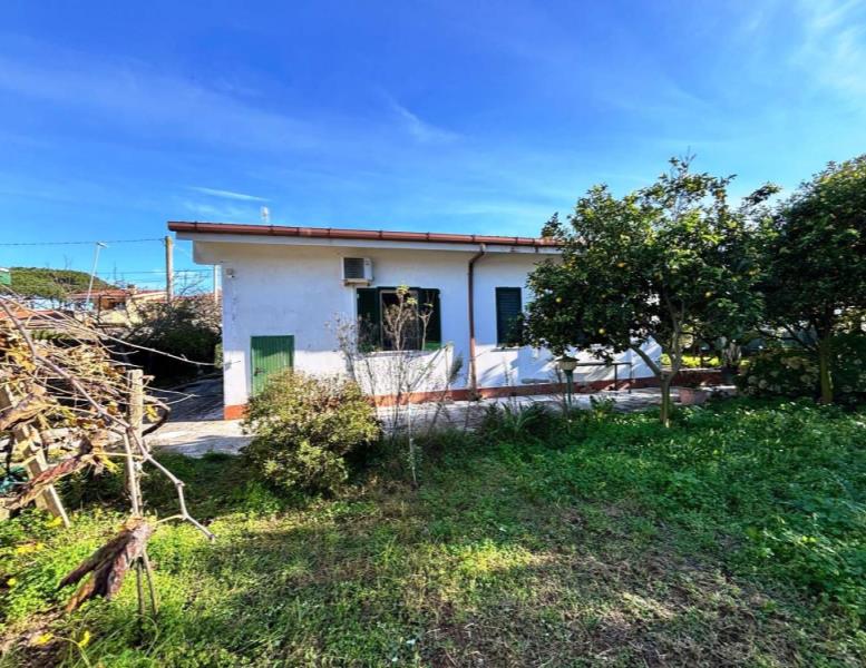 casa indipendente in vendita ad Anzio