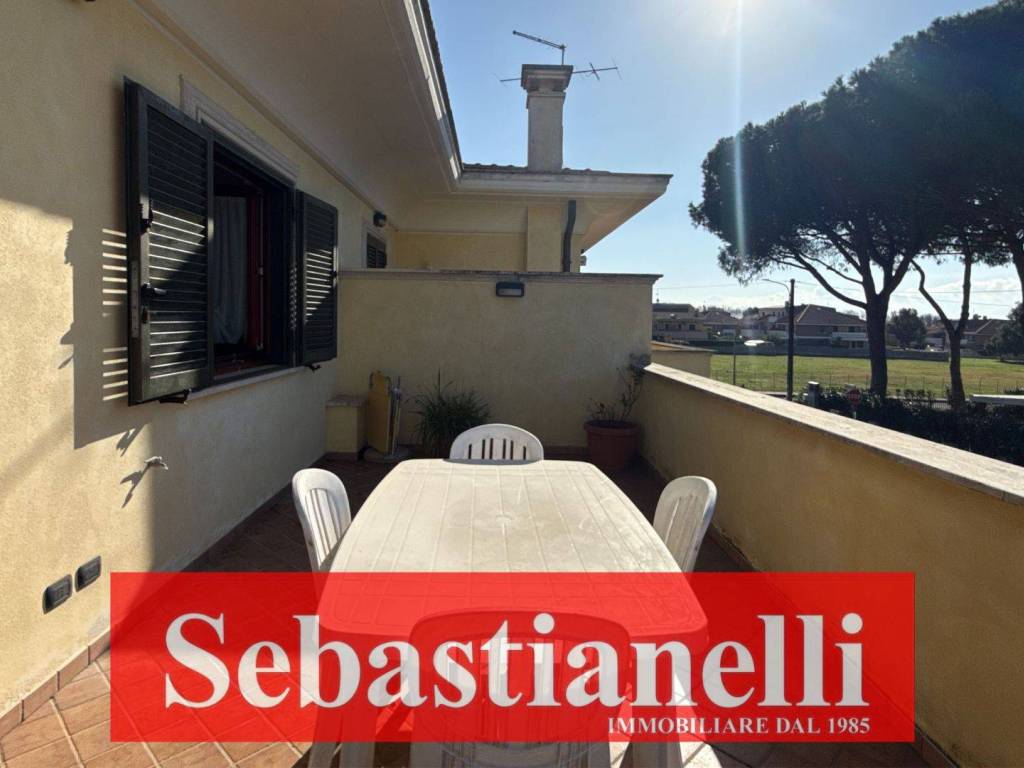 appartamento in vendita ad Anzio in zona Mare