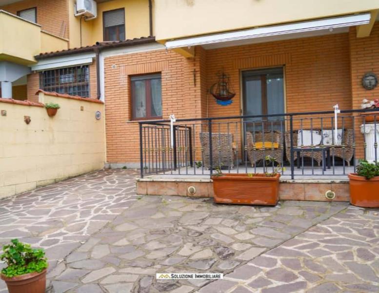 casa indipendente in vendita ad Anzio in zona Stazione