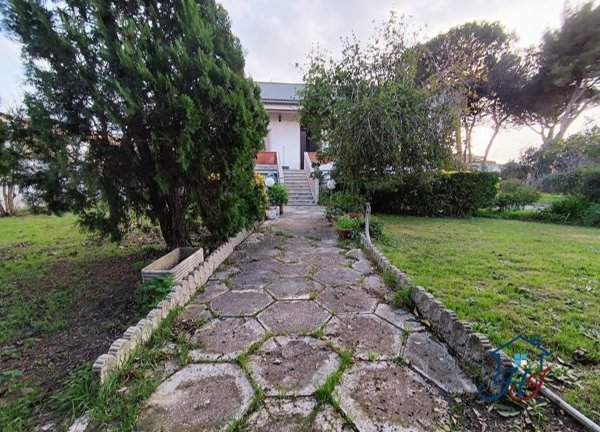 casa indipendente in vendita ad Anzio