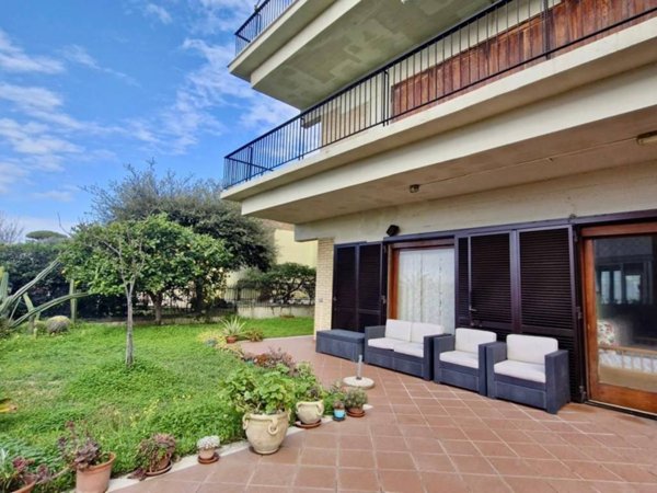 appartamento in vendita ad Anzio in zona Lido delle Sirene