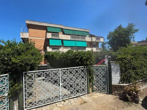appartamento in vendita ad Anzio in zona Mare