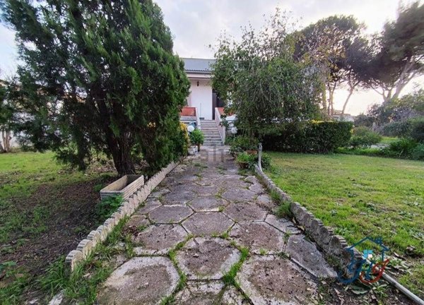 casa indipendente in vendita ad Anzio