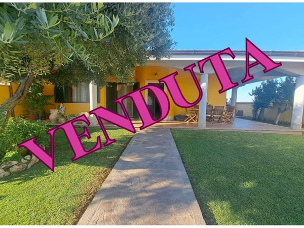 casa indipendente in vendita ad Anzio in zona Stazione