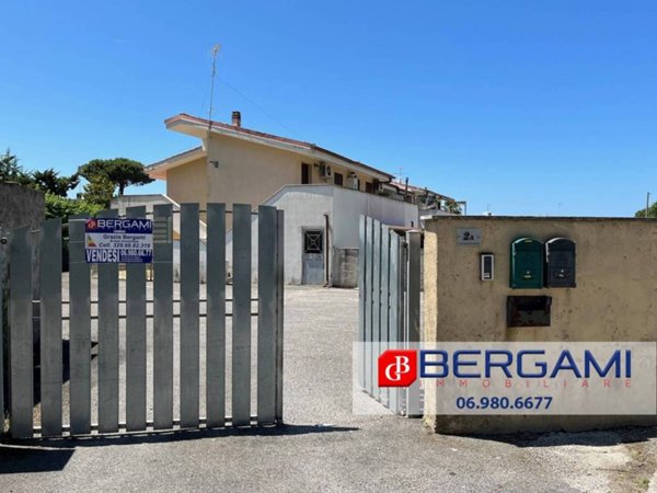 appartamento in vendita ad Anzio in zona Lido dei Pini