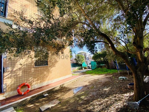 casa indipendente in vendita ad Anzio in zona Mare