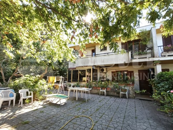 casa indipendente in vendita ad Anzio in zona Stazione