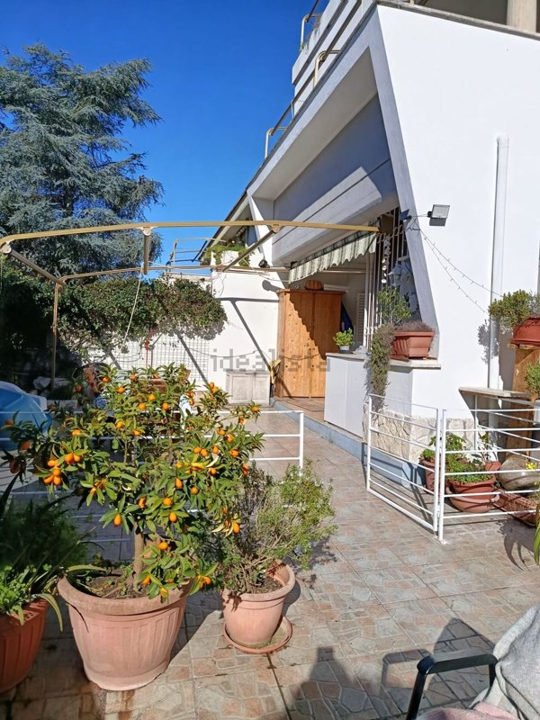 appartamento in vendita ad Anzio in zona Mare