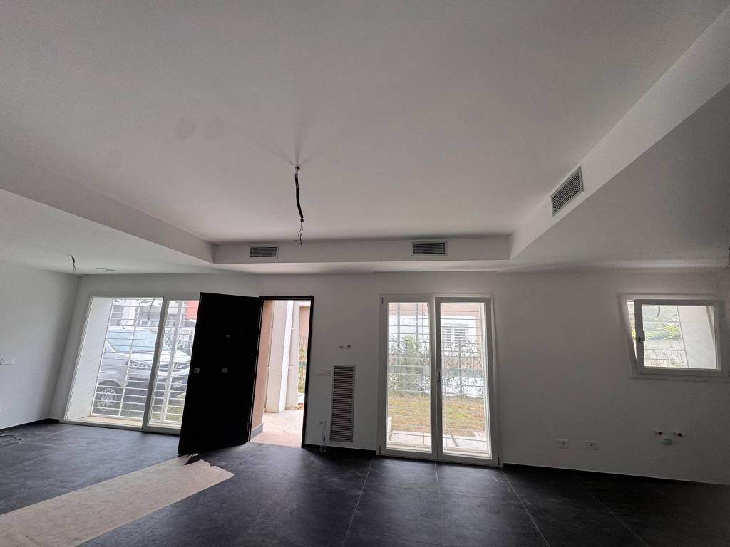 casa indipendente in vendita ad Anzio in zona Stazione